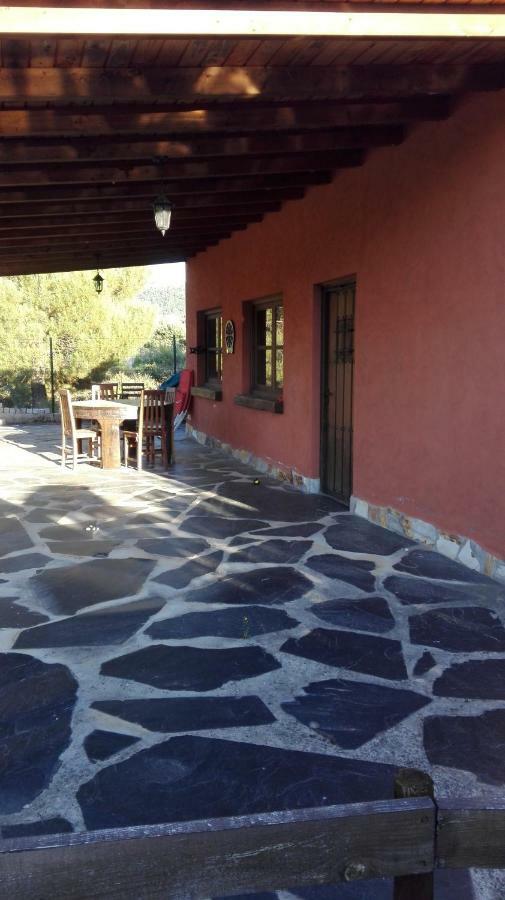 Casa Penelas, Petin Bagian luar foto